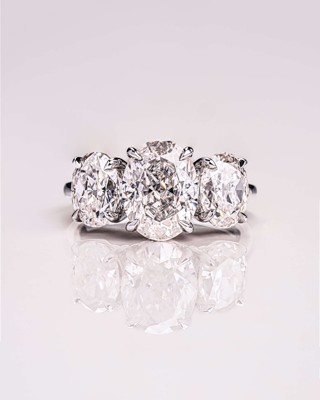 Olivia - Oval