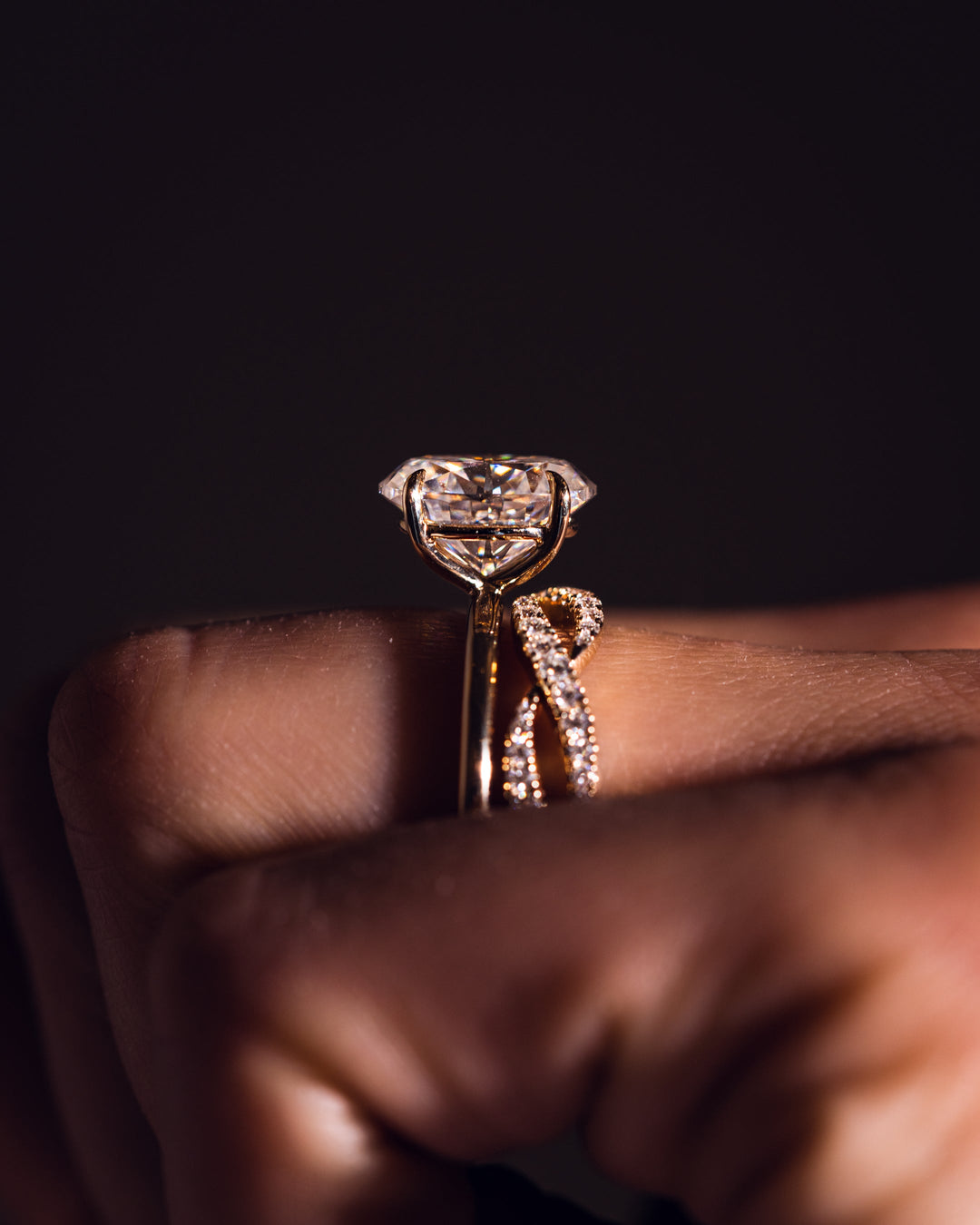 Ready to Ship - Everly (Pavé)