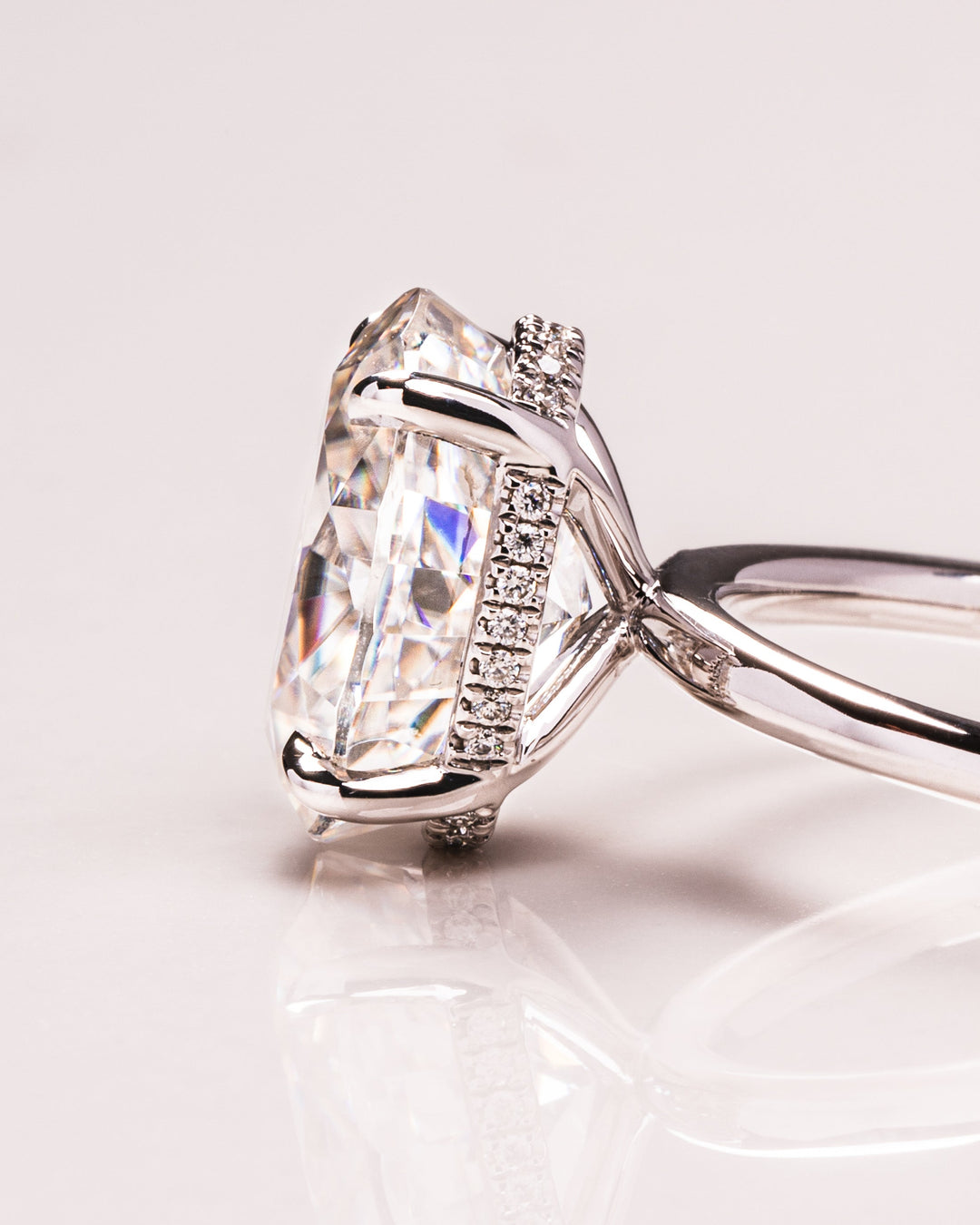 Ready to Ship - Harley - Crushed Ice Oval